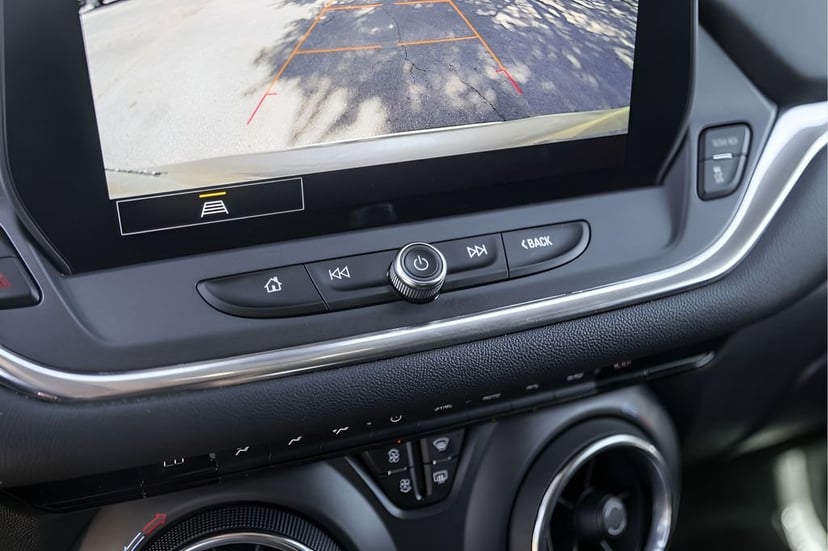 2023 Chevrolet Blazer - Image 23