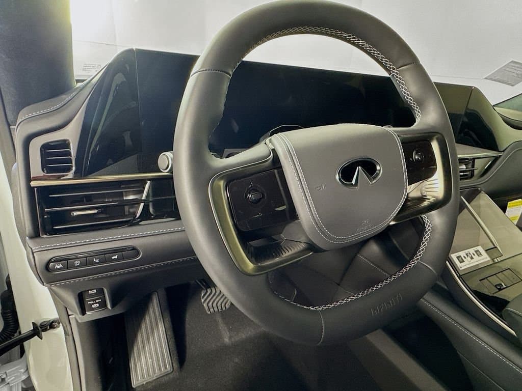2026 INFINITI QX80 - Image 12