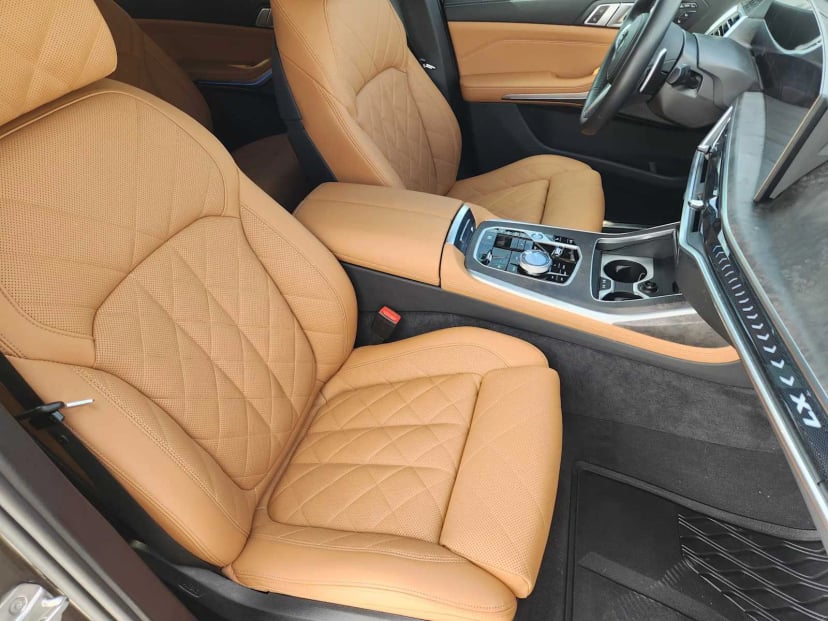 2024 BMW X7 xDrive40i - Image 13