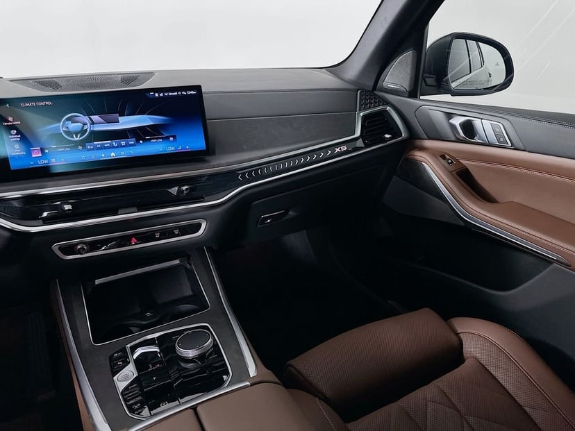 2024 BMW X5 - Image 24