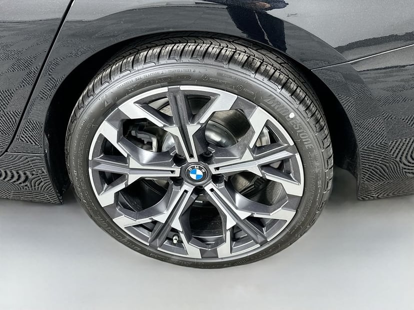 2026 BMW 3 Series - Image 23