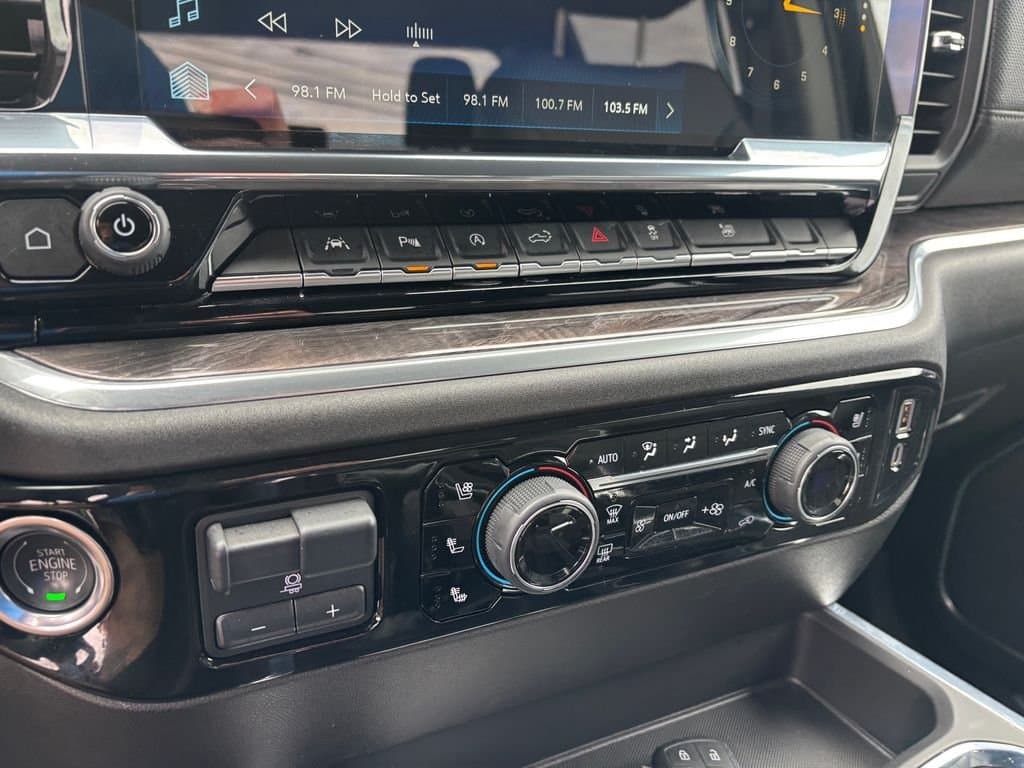 2025 Chevrolet Silverado 1500 - Image 20