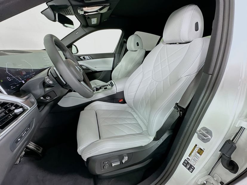 2027 BMW X6 - Image 16