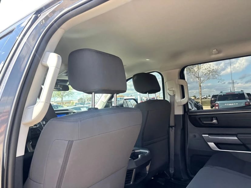 2022 Toyota Tundra - Image 23