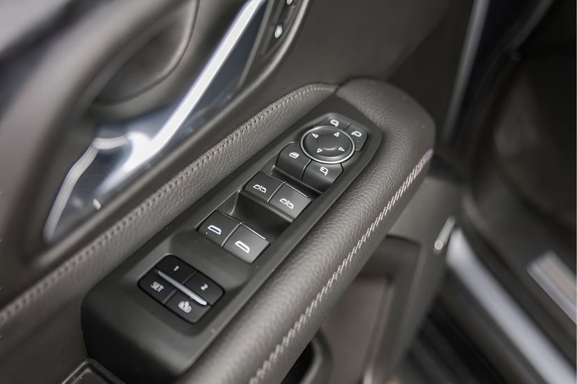 2021 GMC Yukon - Image 26