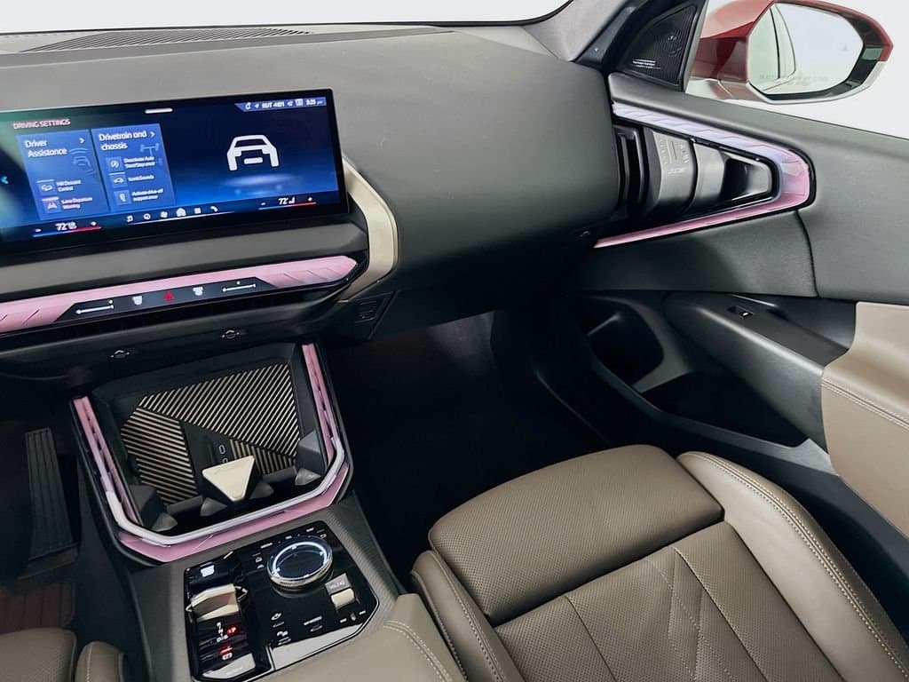 2025 BMW X3 - Image 22