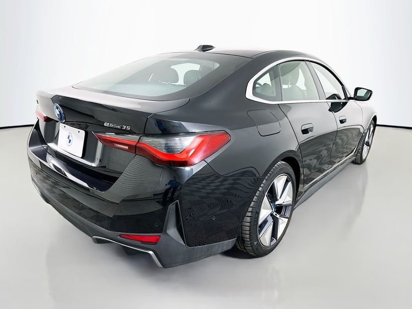2023 BMW i4 - Image 5