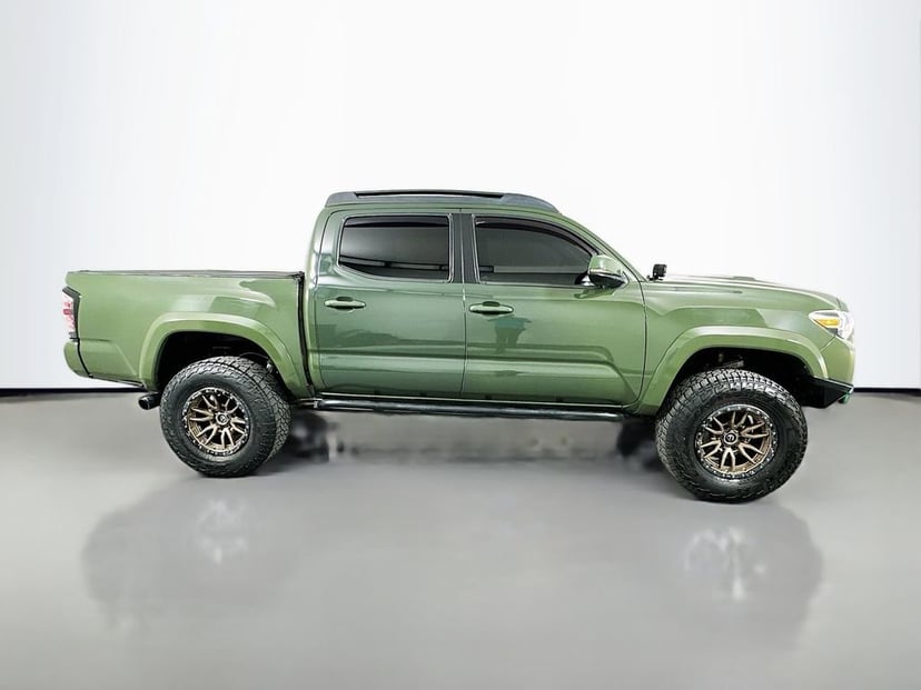 2021 Toyota Tacoma - Image 4