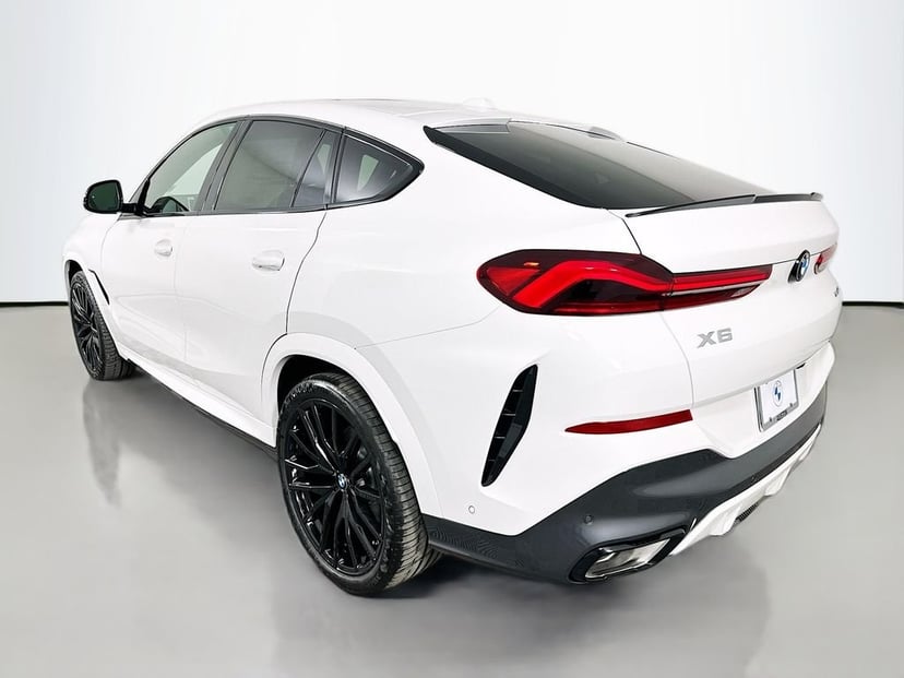 2027 BMW X6 - Image 7