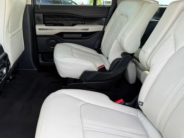 2019 Ford Expedition - Image 28