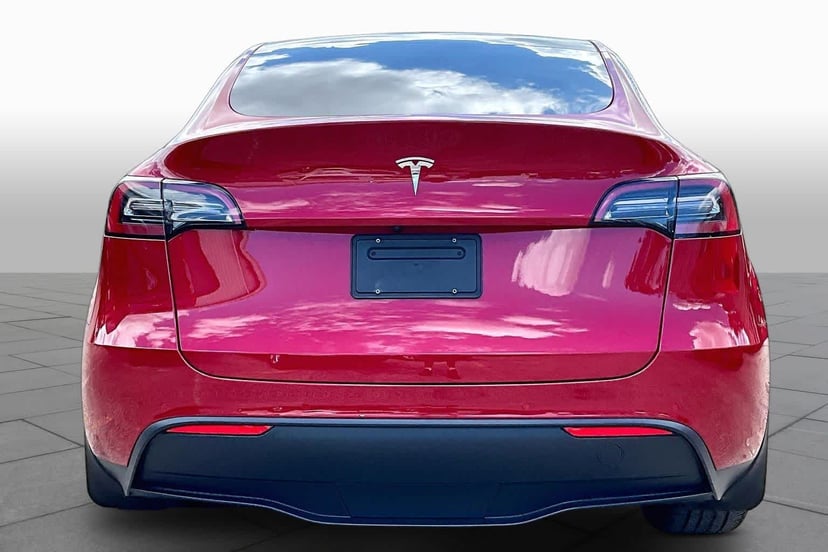 2022 Tesla Model Y - Image 4