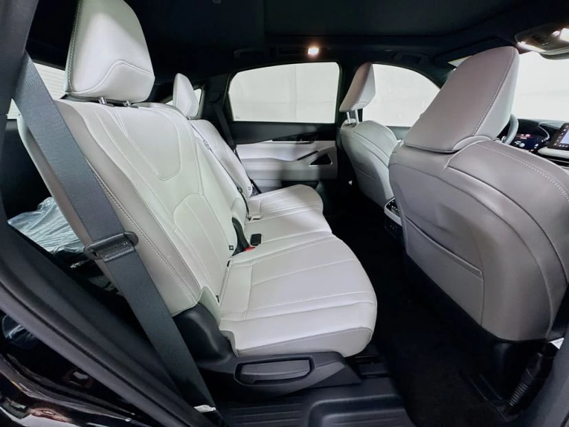2027 INFINITI QX65 - Image 34