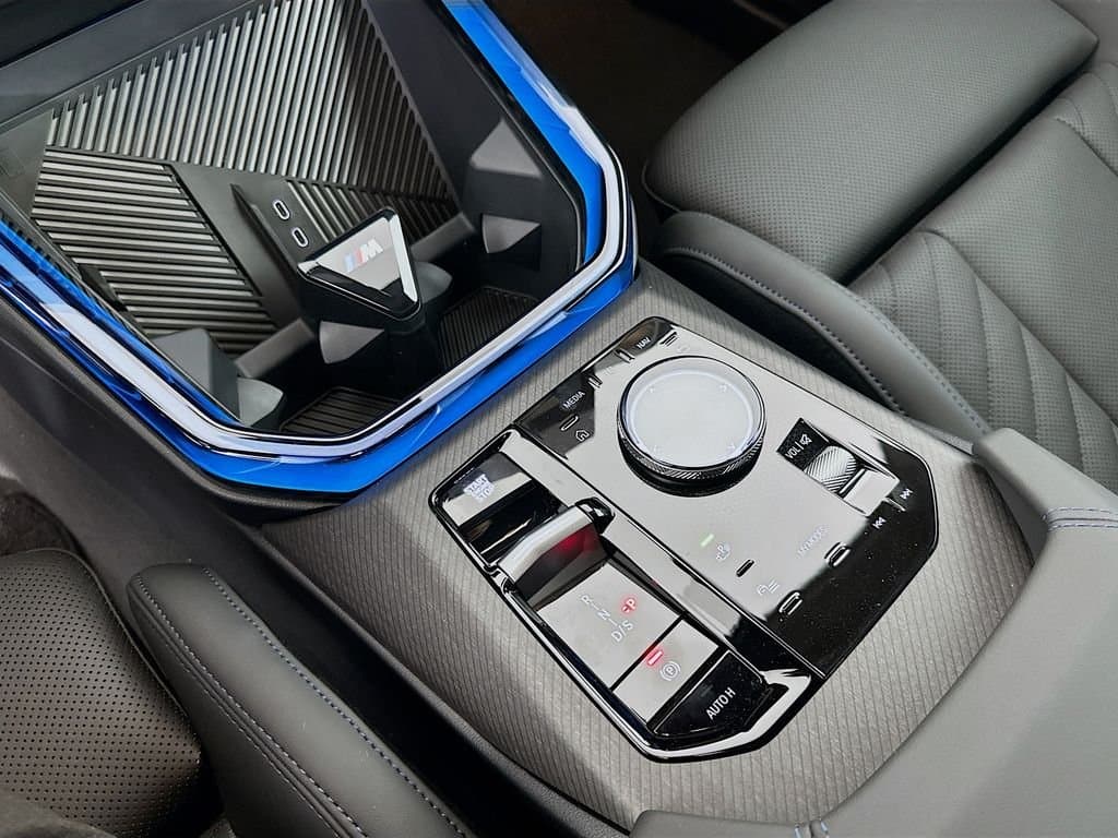 2025 BMW X3 - Image 15