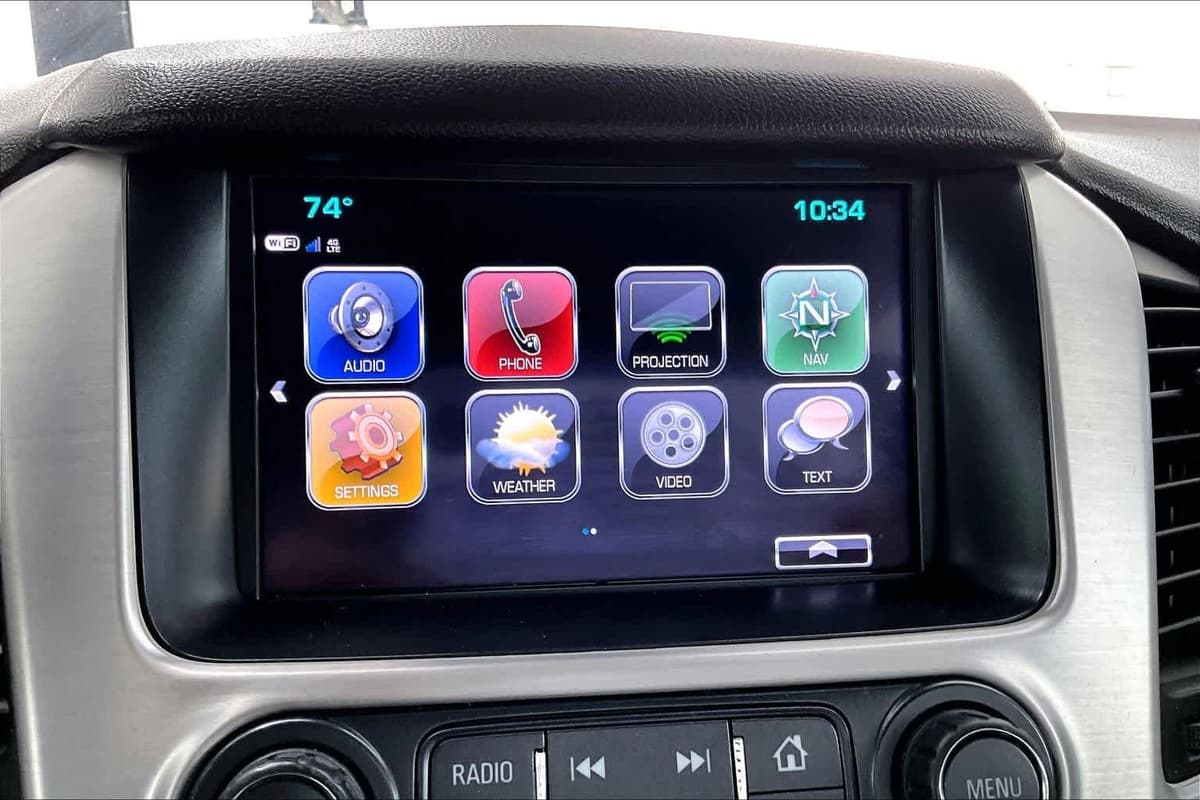 2018 GMC Yukon - Image 34