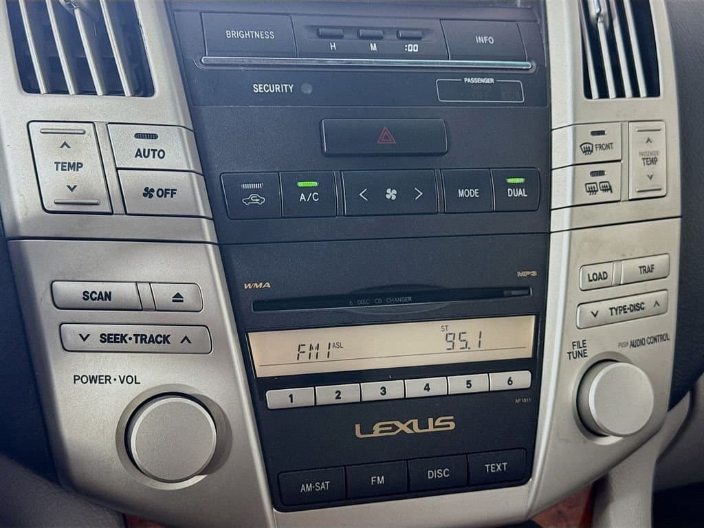 2007 LEXUS RX - Image 17