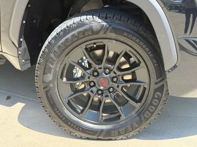 2023 Toyota Tundra - Image 2