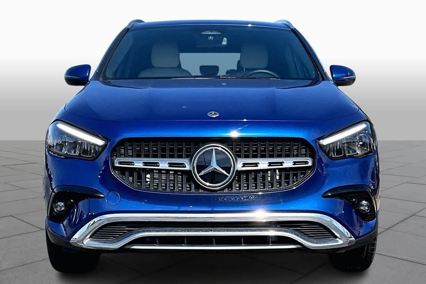 2025 Mercedes-Benz GLA 250 - Image 4