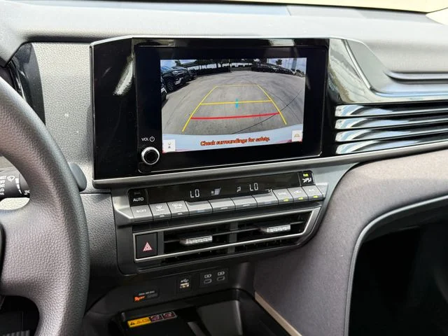 2026 Toyota Camry - Image 18