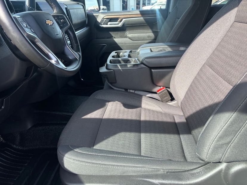 2025 Chevrolet Silverado 1500 - Image 9