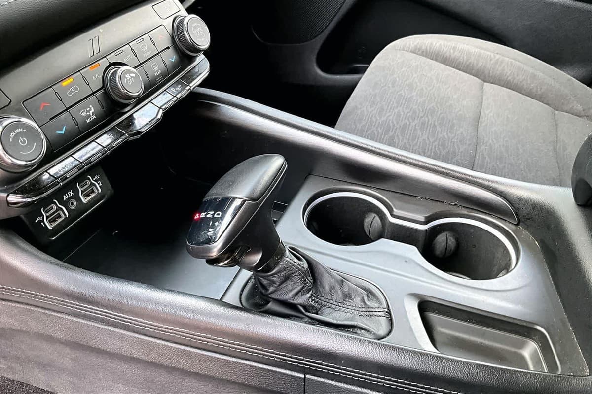 2022 Dodge Durango - Image 16