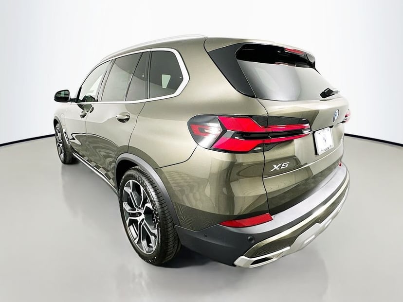 2026 BMW X5 - Image 7