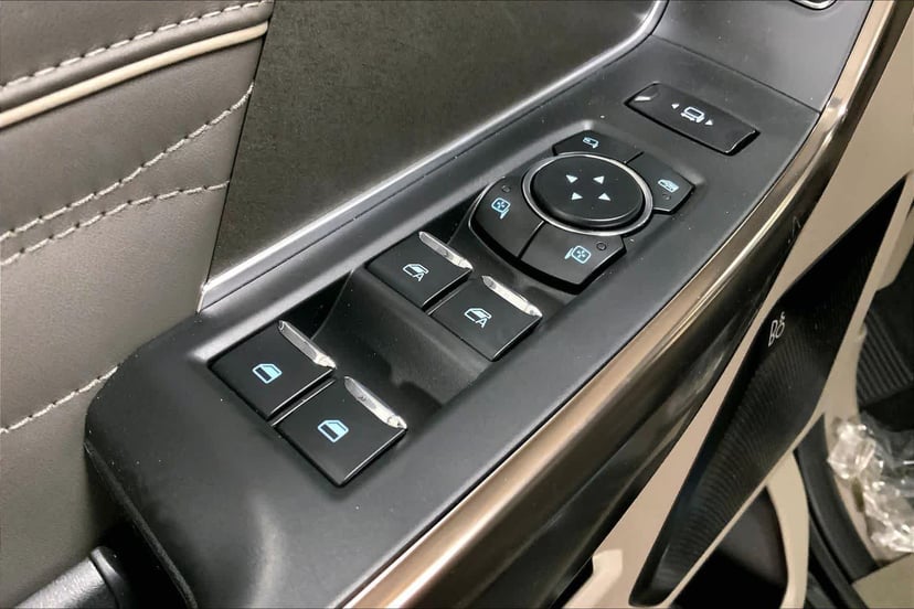 2026 Ford Super Duty - Image 17