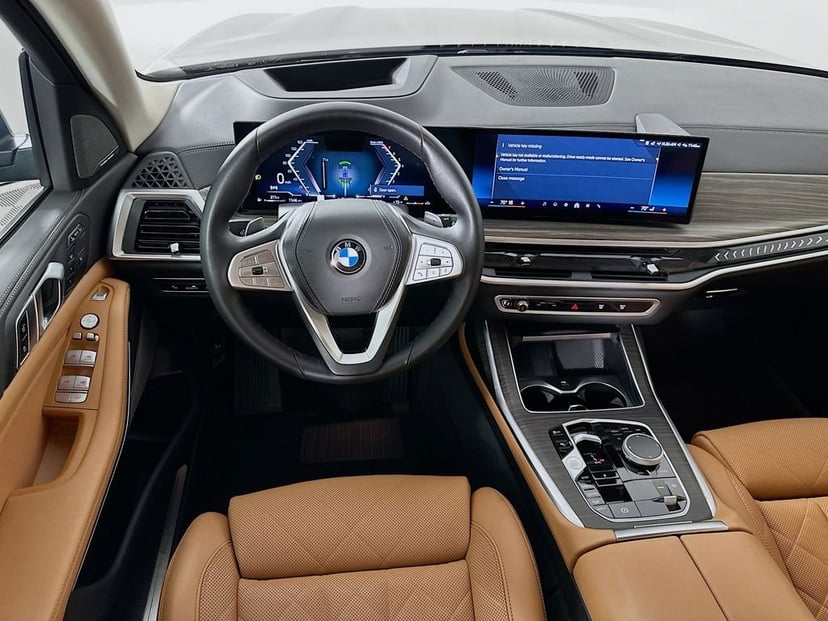 2024 BMW X7 - Image 23