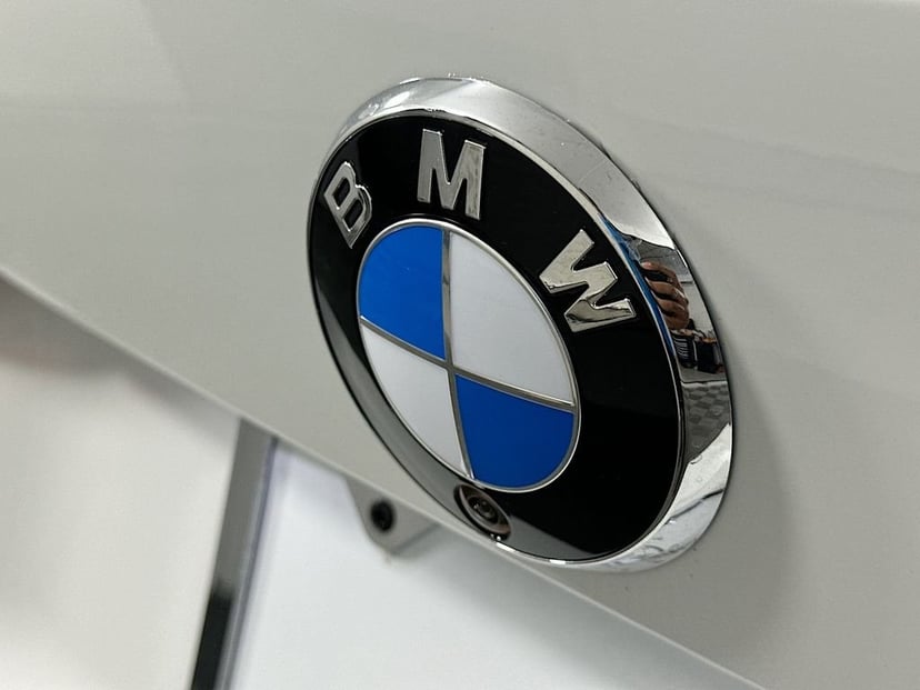 2026 BMW i4 - Image 22