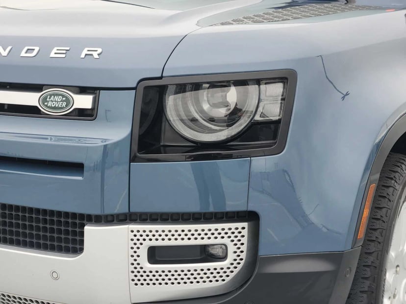 2024 Land Rover Defender - Image 8