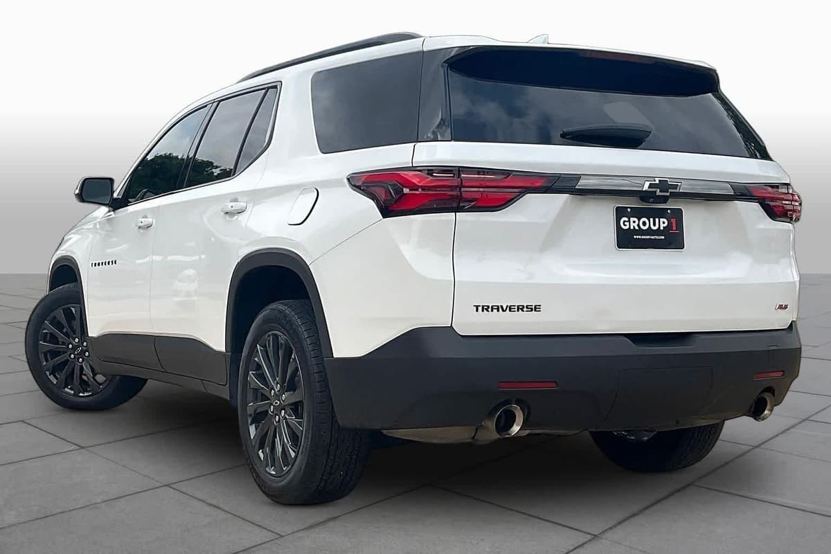 2023 Chevrolet Traverse - Image 12