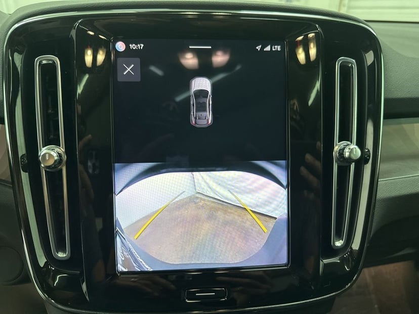 2022 Volvo C40 Recharge Pure Electric - Image 14