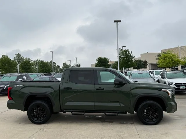 2023 Toyota Tundra - Image 5