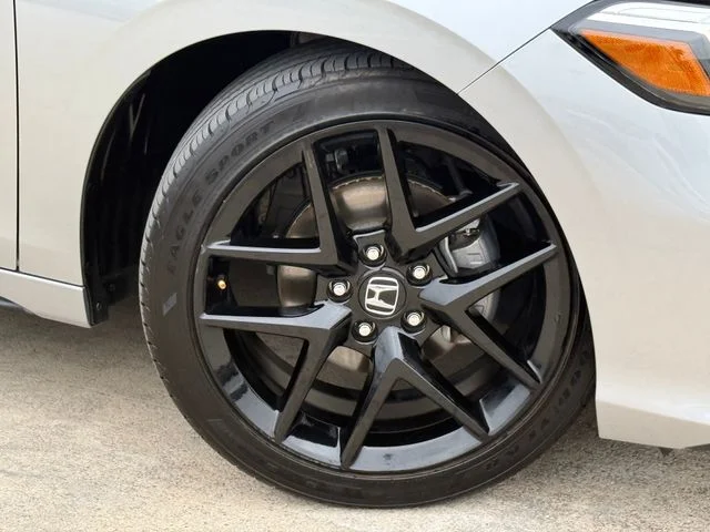 2025 Honda Civic - Image 2
