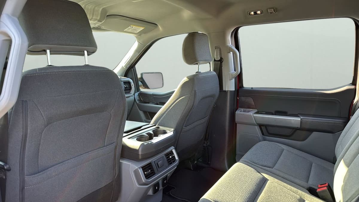 2025 Ford F-150 - Image 29