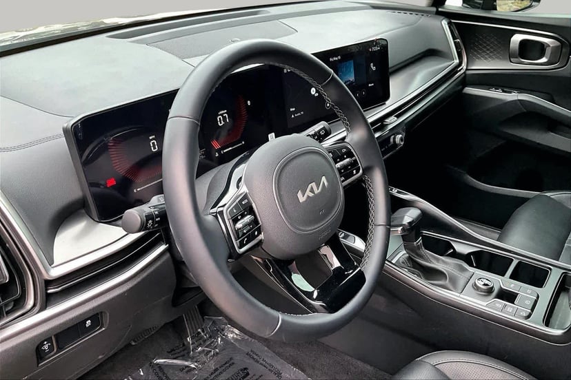 2025 Kia Sorento - Image 17