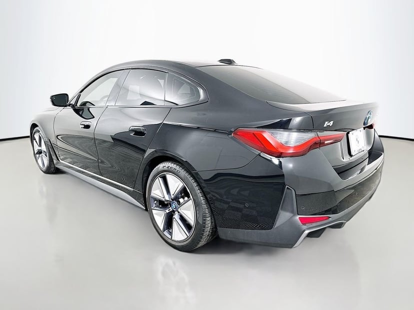 2023 BMW i4 - Image 7