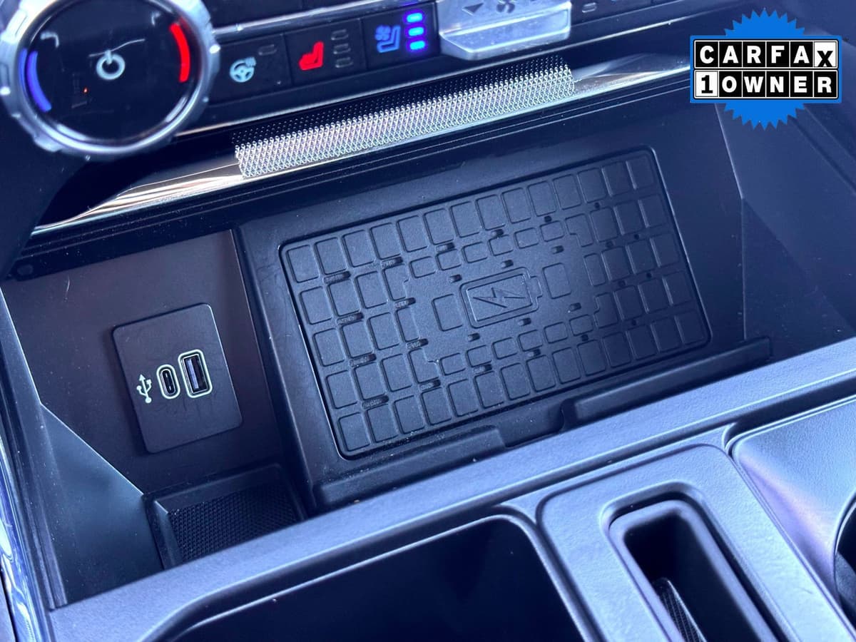 2025 Ford F-150 - Image 28