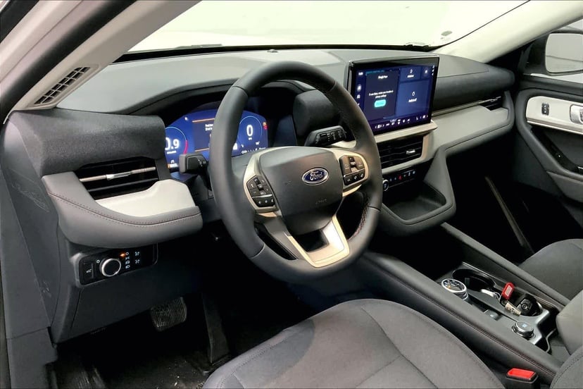 2026 Ford Explorer - Image 7