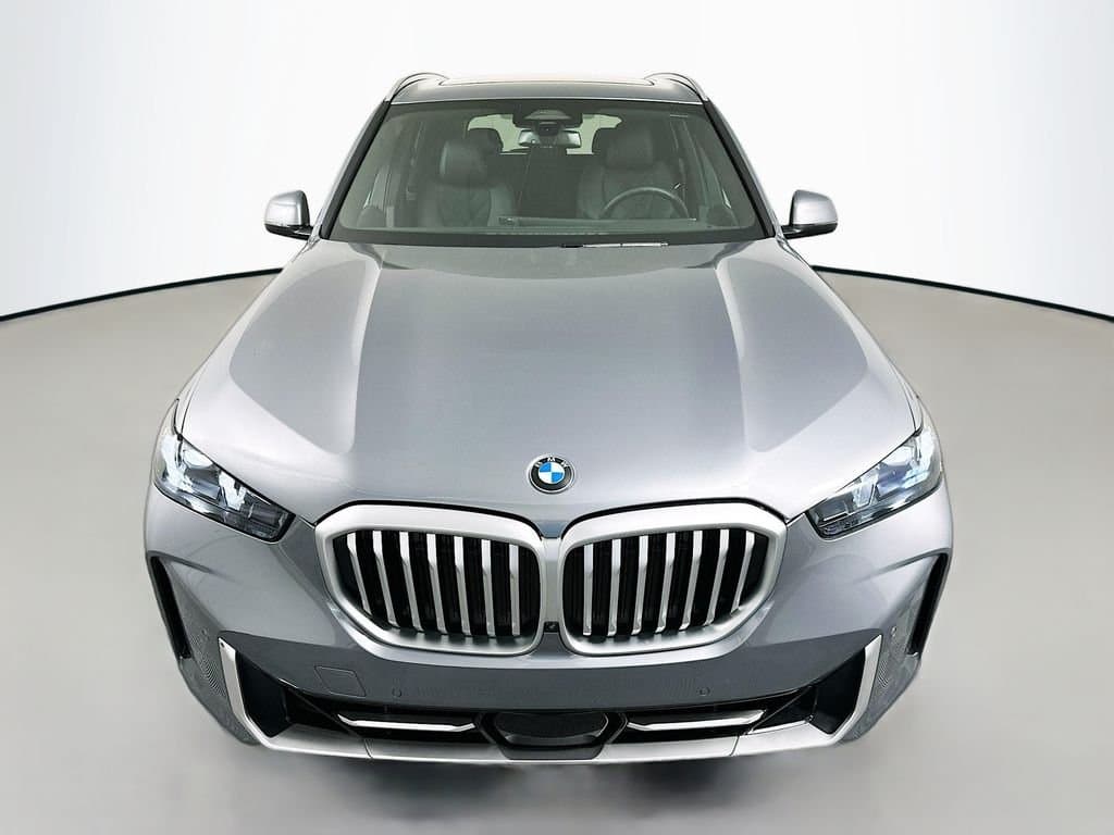 2024 BMW X5 - Image 2