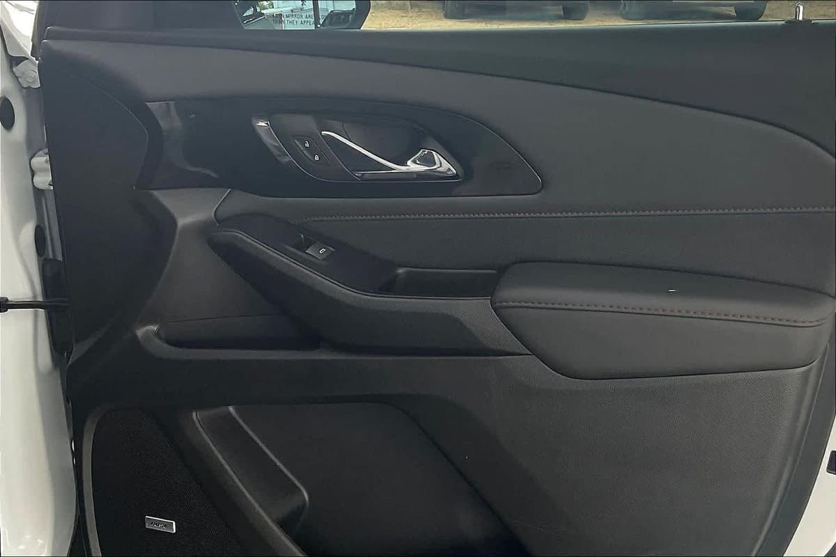 2023 Chevrolet Traverse - Image 23