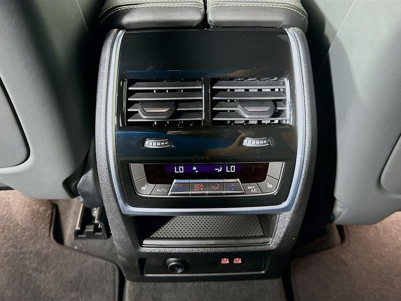 2026 BMW X5 M - Image 18