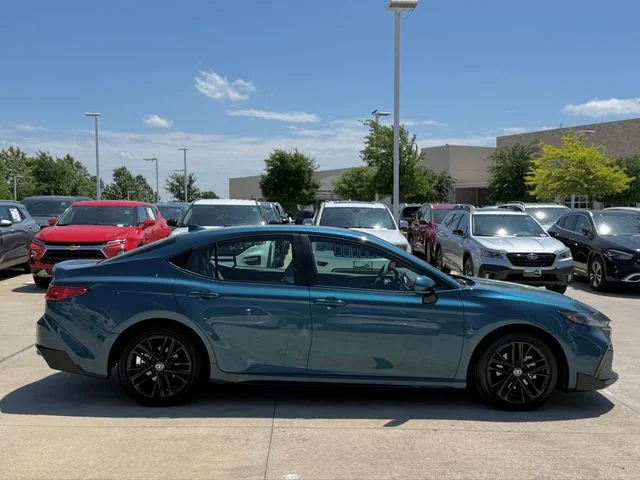 2025 Toyota Camry - Image 5