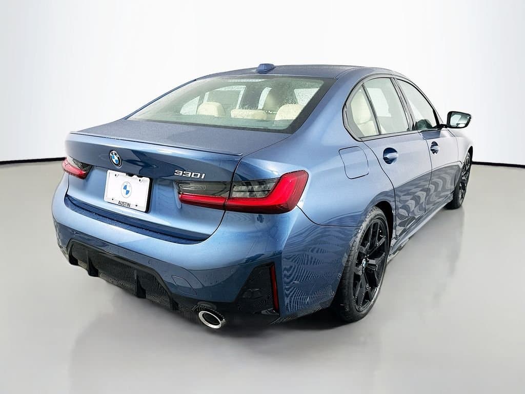 2026 BMW 3 Series - Image 5