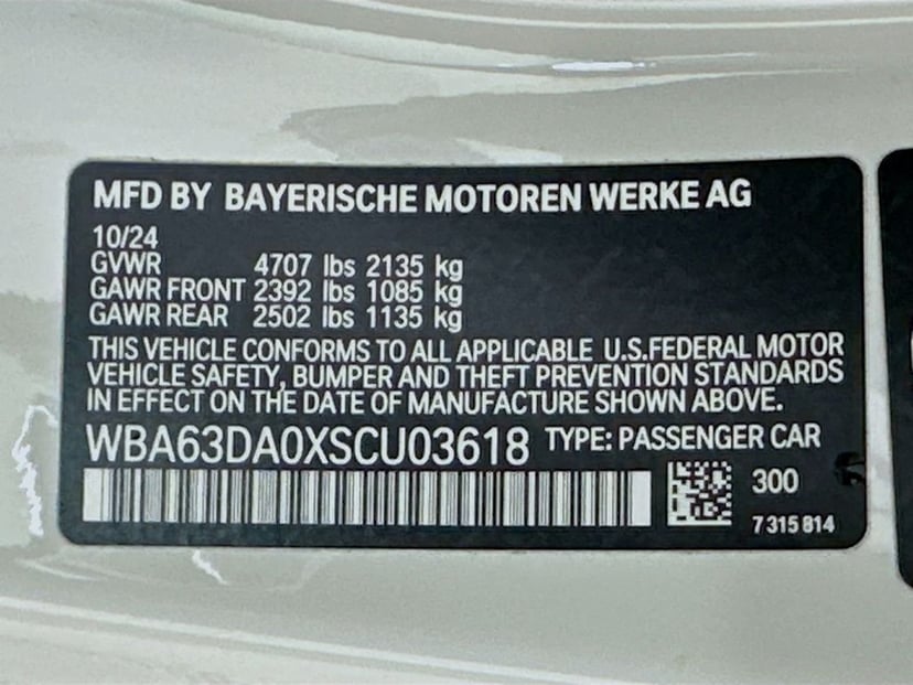 2025 BMW 4 Series - Image 33