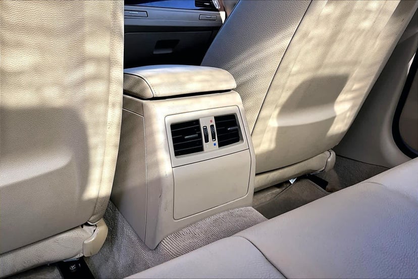 2011 BMW 328i - Image 32