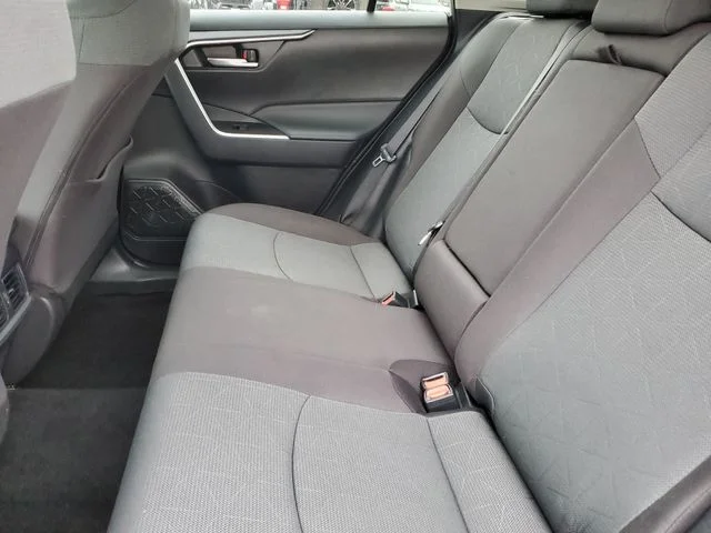 2025 Toyota RAV4 - Image 25
