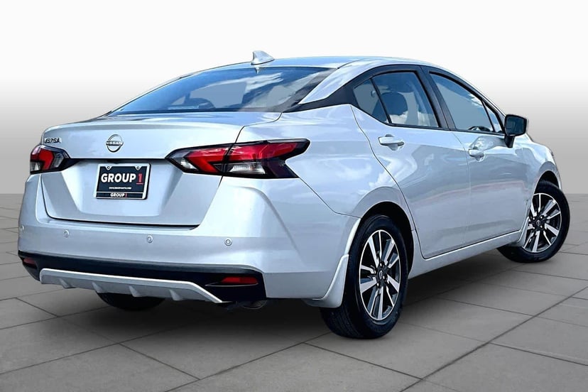 2025 Nissan Versa - Image 13
