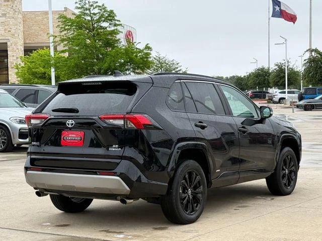 2022 Toyota RAV4 Hybrid - Image 32