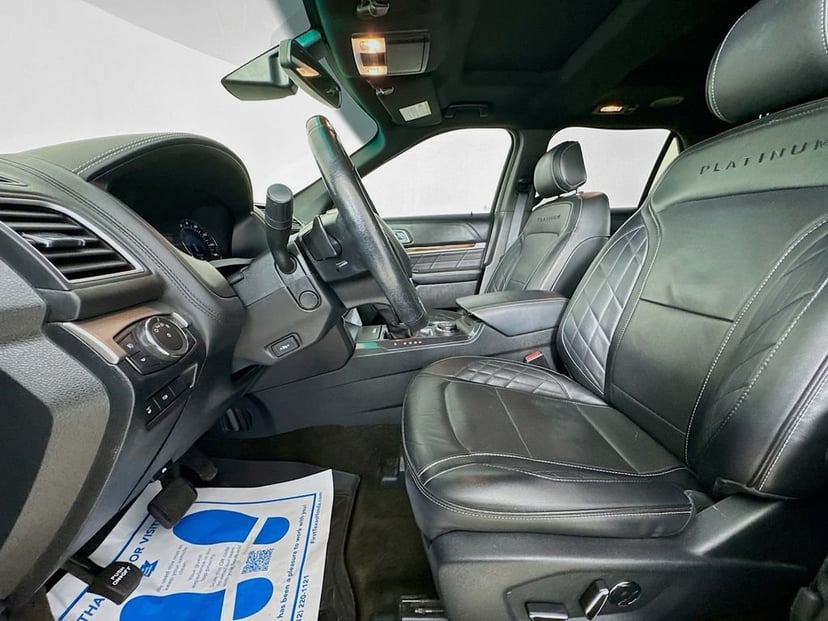 2016 Ford Explorer - Image 25