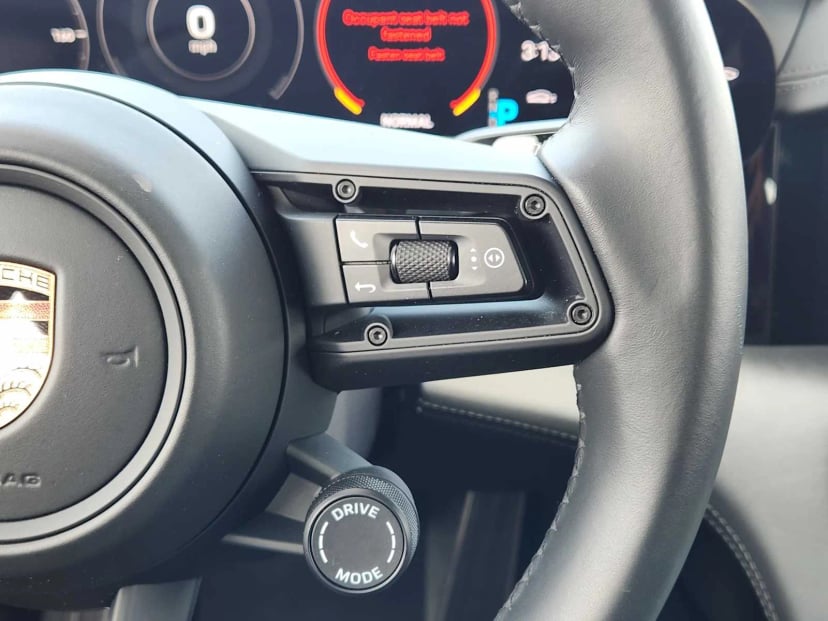 2023 Porsche Taycan - Image 28